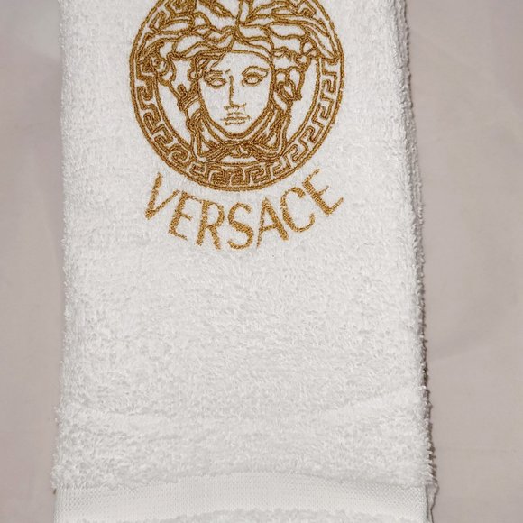 Embroidered Medusa Hand Towel - Picture 4 of 5